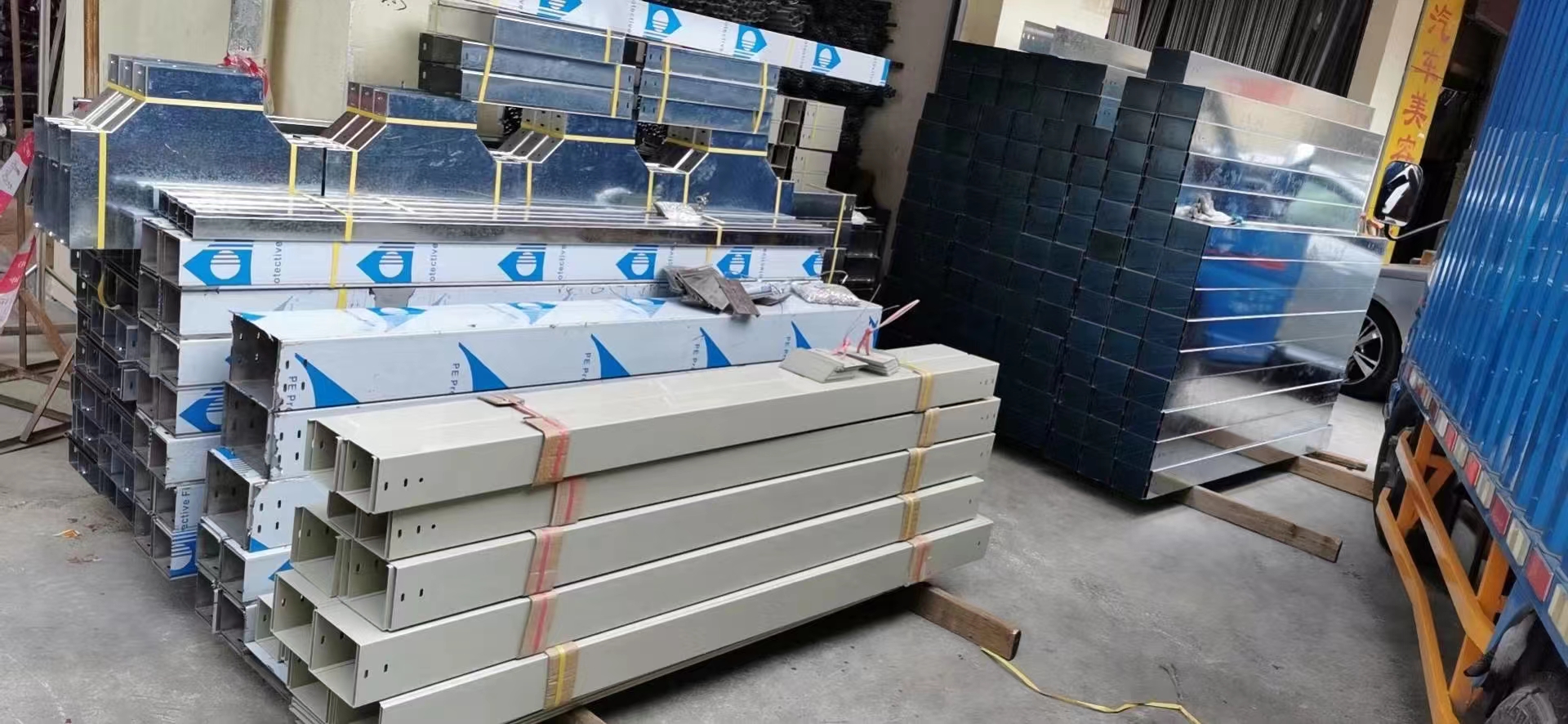 怎樣辨別阻燃鍍鋅線(xiàn)盒的質(zhì)量?jī)?yōu)劣？